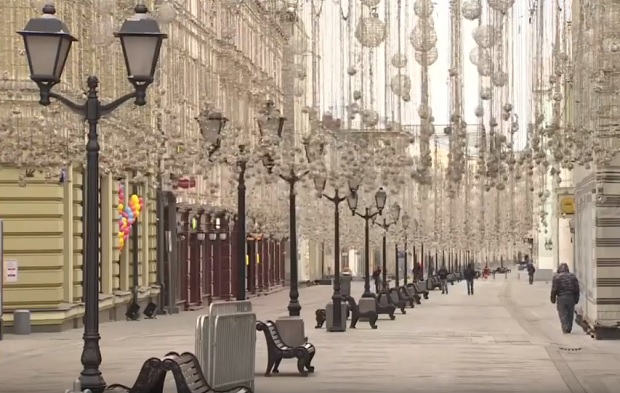 Опустела Москва: Грађани у карантину (ВИДЕО)